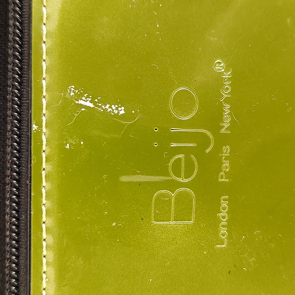 Beijo faux leather green/black color block shoulder bag. GUC. Preloved - Picture 2 of 15